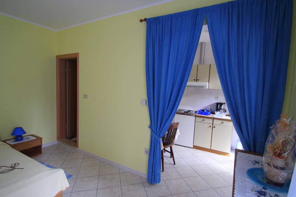 Studios Slavica Novigrad  Room photo